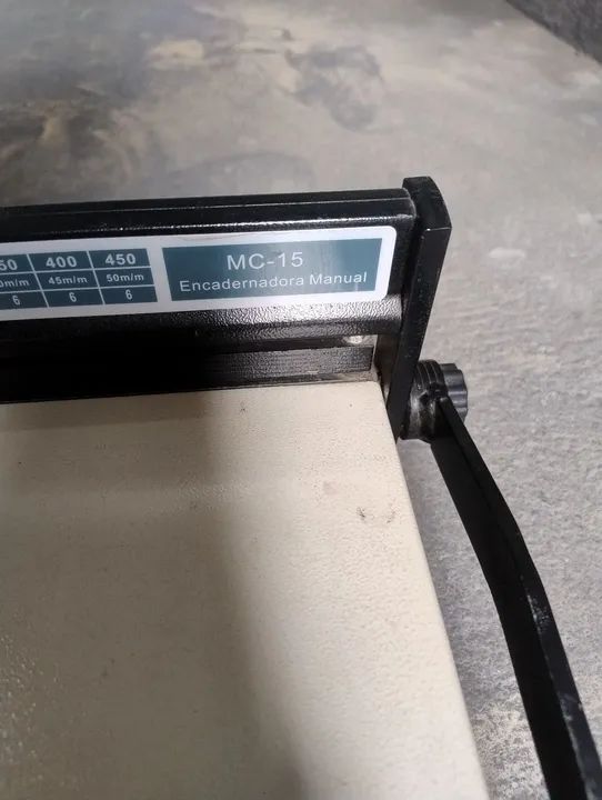 Encadernadora perfuradora MC 1565071464496130121