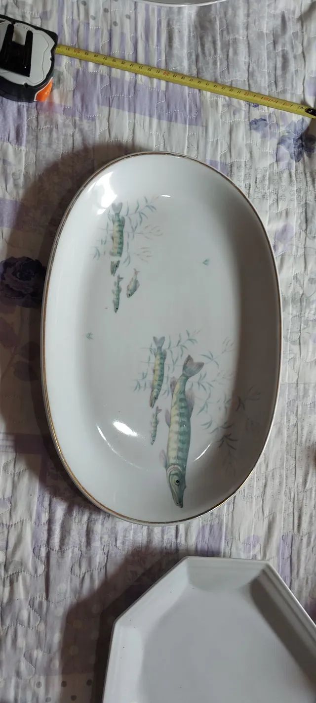 Antiga travessa de porcelana Renner