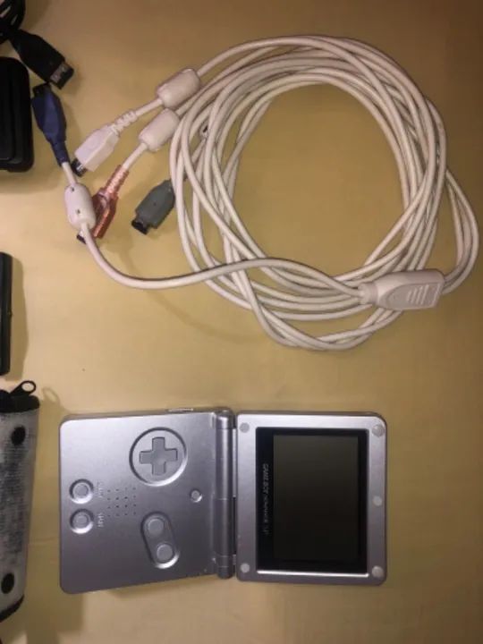 Vendo Game Boy Advance SP Nintendo - Foto 4
