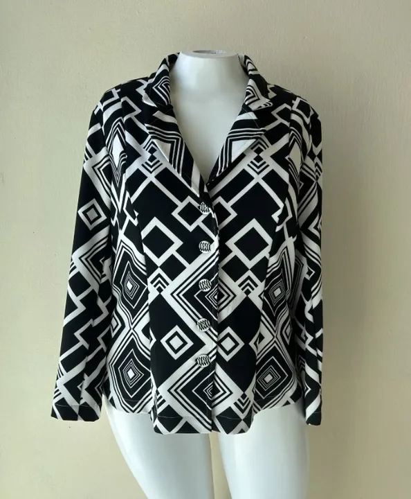 Blazer estampado, malha grossa, tamanho 48, artesanal.