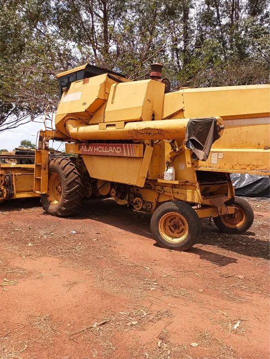 Colhedeira New Holland - Foto 2