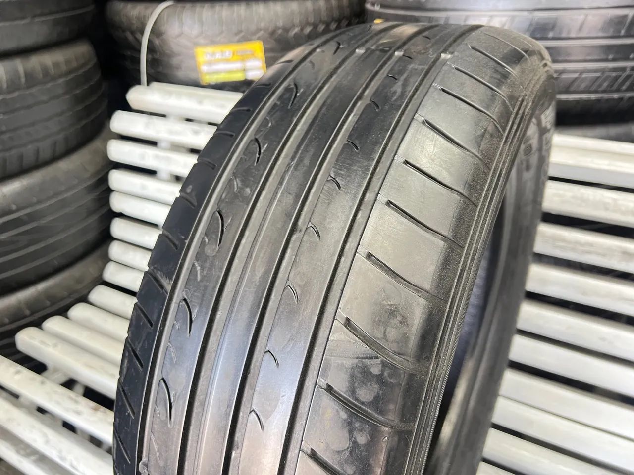 Pneu 205/55/16 Dunlop SP Sport FastreSponse R$259,00 / Pneu 205/55R16 - Foto 2