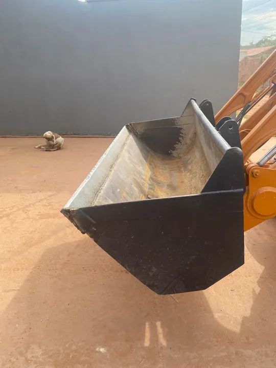 Retroescavadeira 580m Ano 2010  - Foto 2