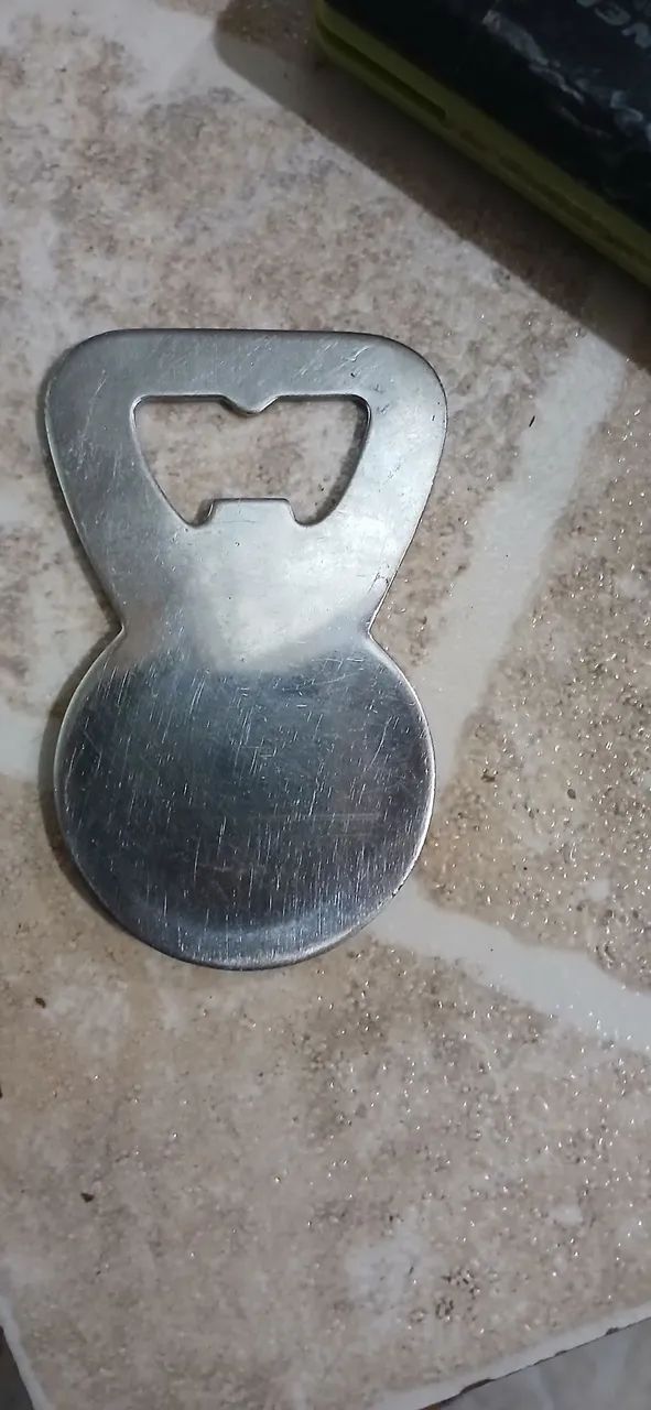 Abridor de garrafa antigo Esso colecionável  - Foto 2