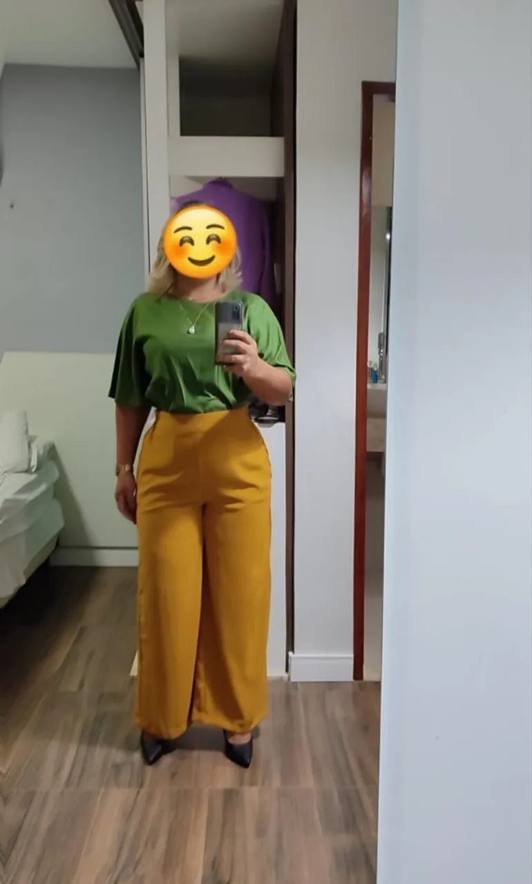 Calça Amarela Feminina