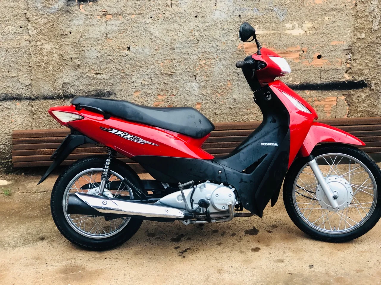 Honda Biz - Vermelha 125