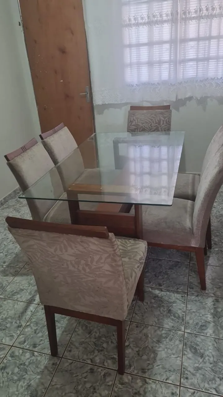 Mesa de Jantar com 6 Cadeiras