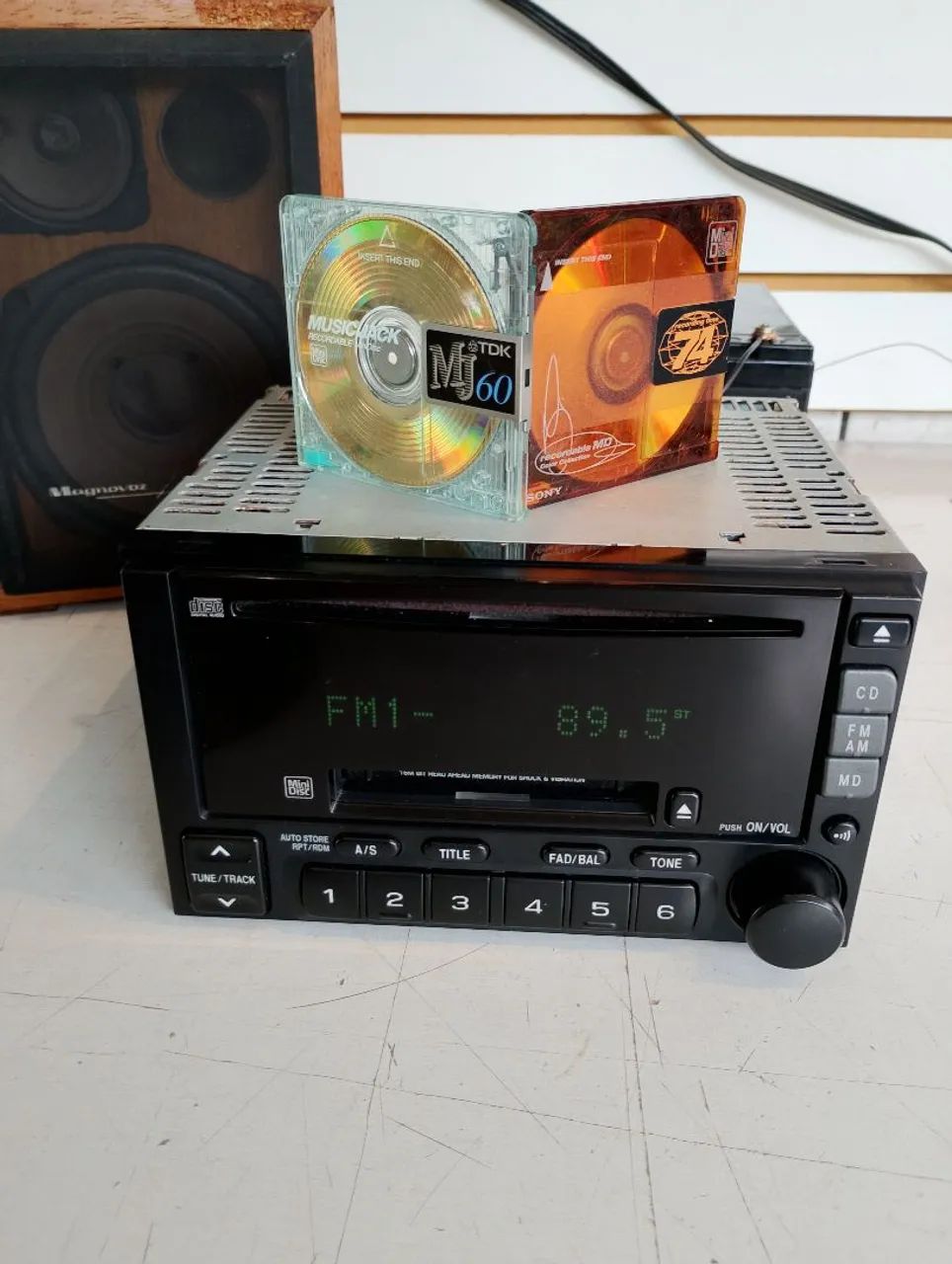 Rádio MD e CD Clarion original Subaru EM ÓTIMO FUNCIONAMENTO