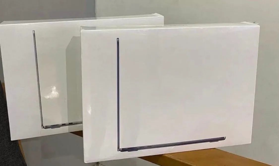 MacBook Air M4 13.6 2025