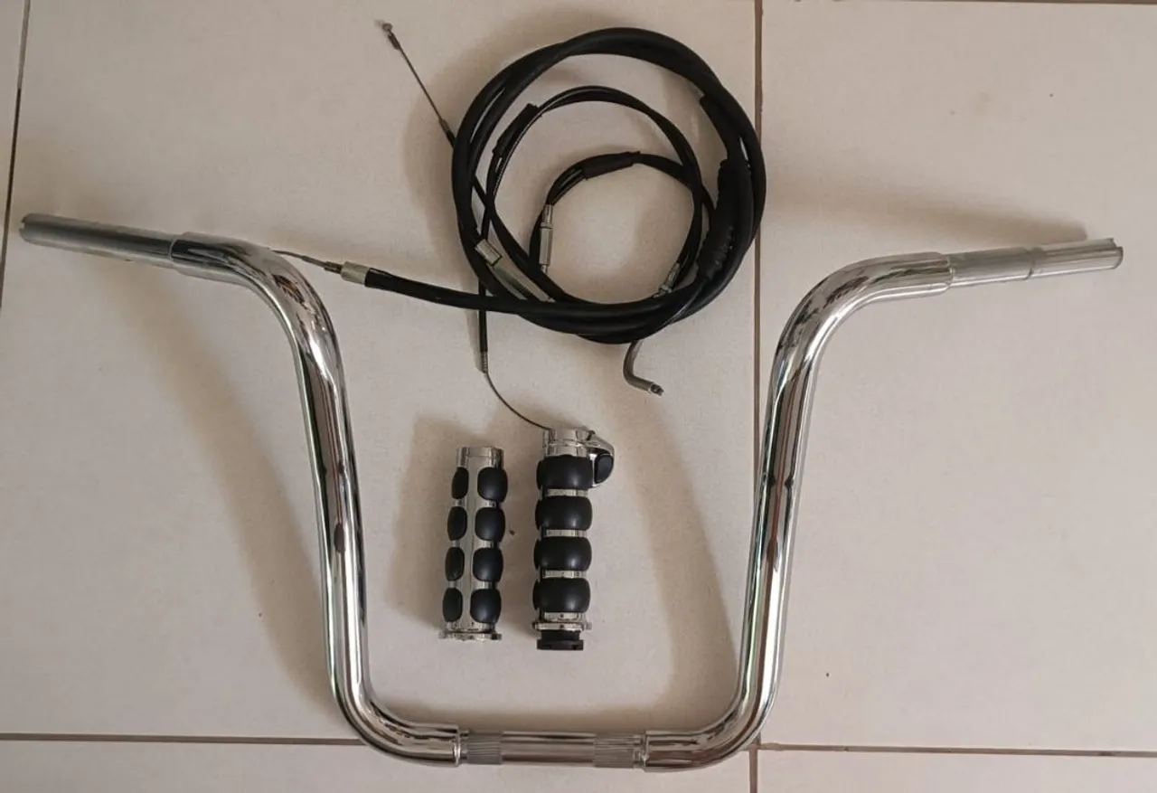 Guidão 16 polegadas 1/4 curve com cabos e manopla Dyna super glide