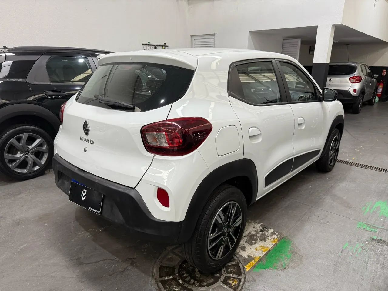 Renault Kwid 2023 1.0 12v sce flex intense manual - Foto 4