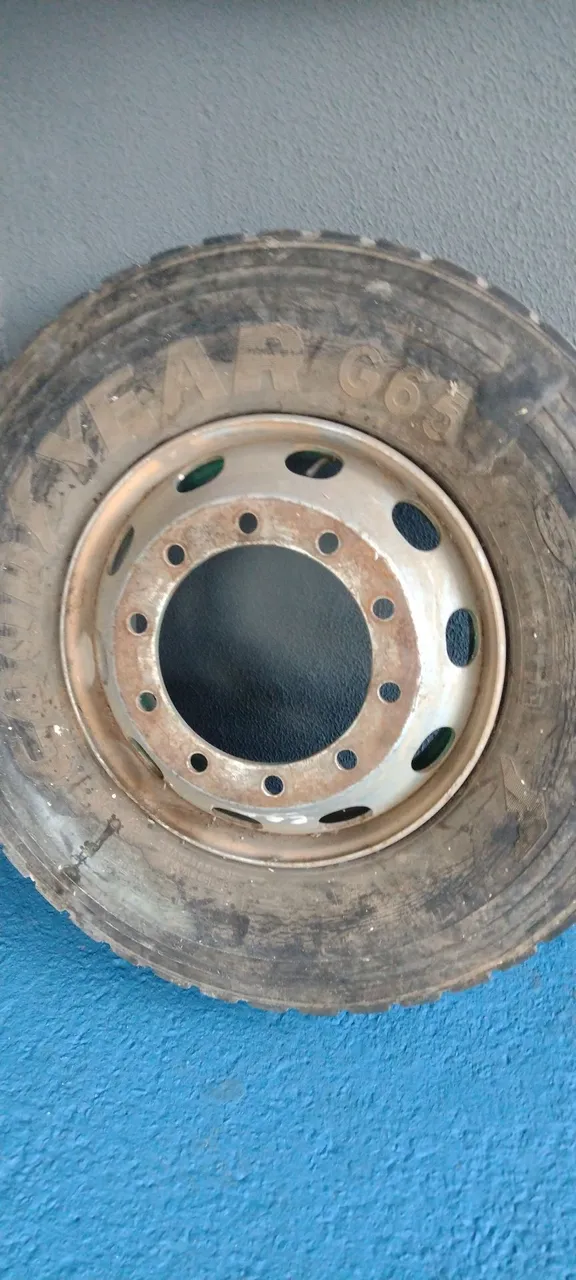 Roda de Caminhão 10 furos