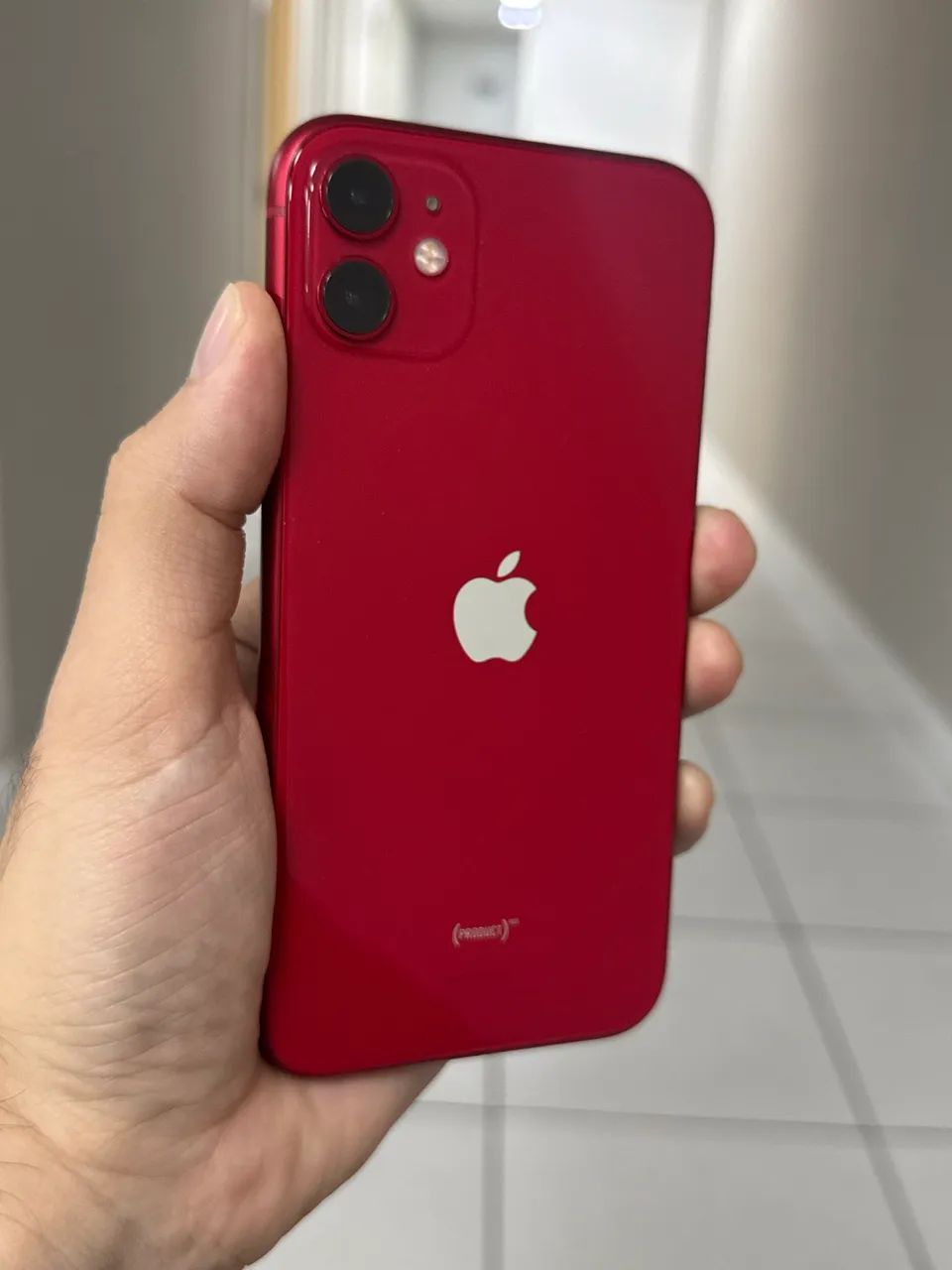 iPhone 11 red 64gb - bateria 75% dura o dia todo - Celulares e