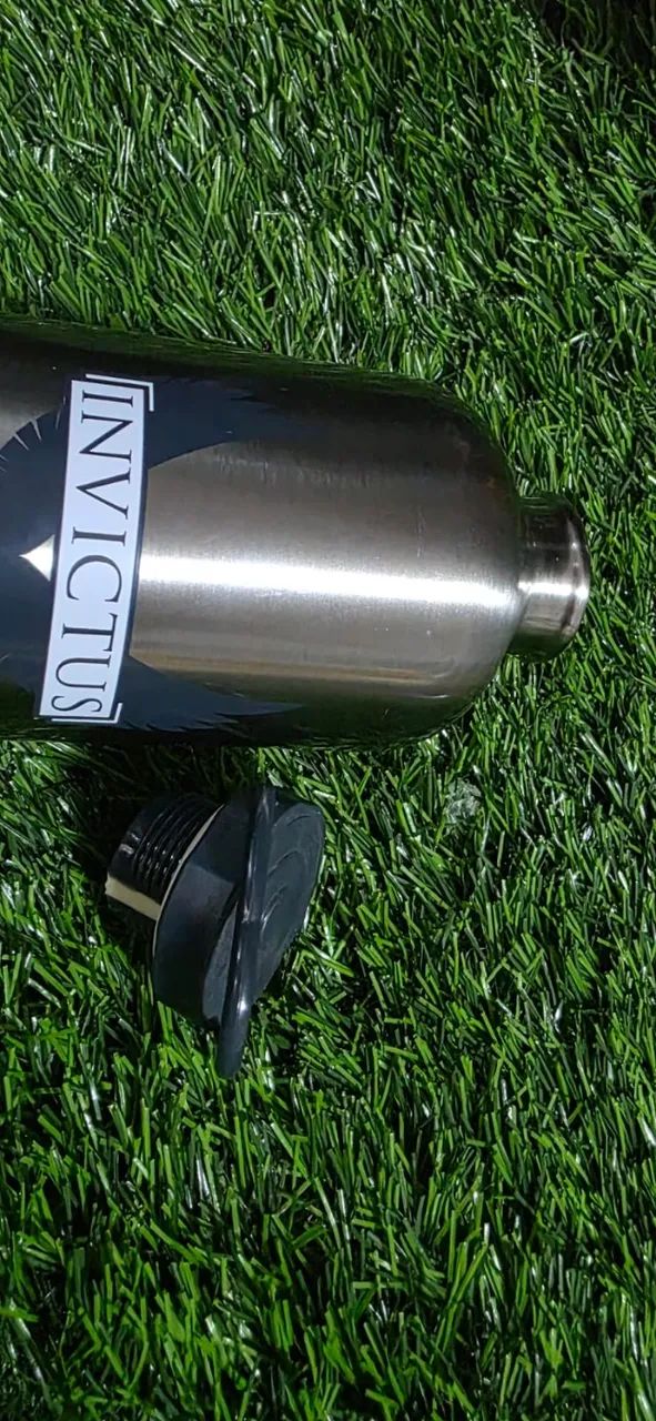 FRASCO DE AÇO INVICTUS BY PACO RABANNE RECIPIENTE DE ÁGUA  / CORRIDA  - Foto 2