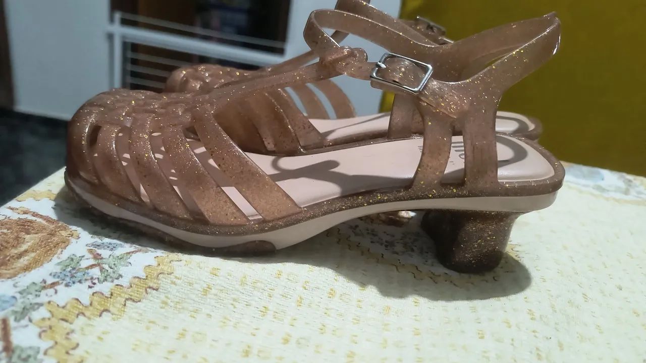 Sandália Infantil Glitter Dourada