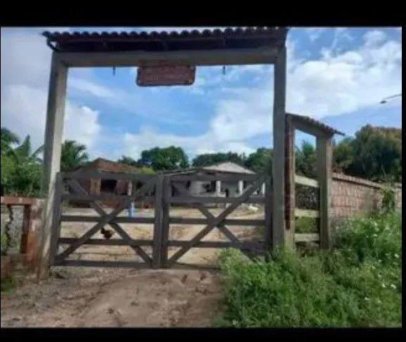 Sítio com casa e área verde