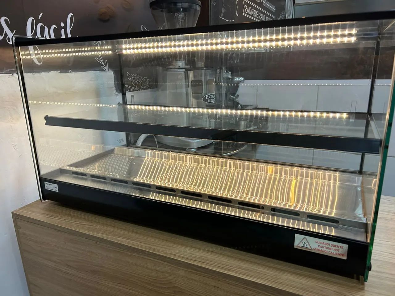 Estufa Vitrine Elétrica Dupla Quente 6 Bandejas Erato Tita - Foto 3