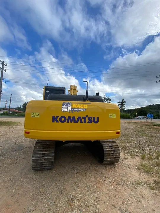Komatsu PC200