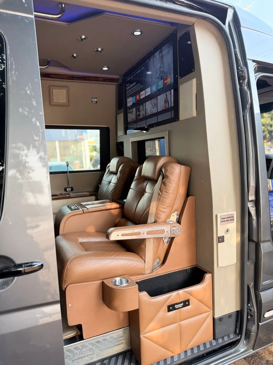 ALUGUEL DE VAN EXECUTIVA  - Foto 5