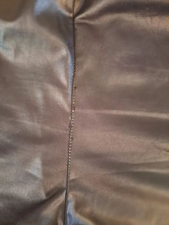 Short de couro sintético preto - Foto 4