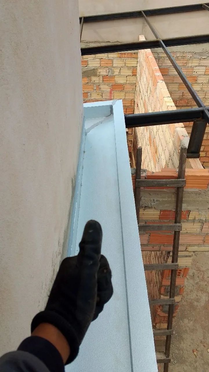 Calhas, Chaminés, Rufos e pingadeiras . - Foto 2