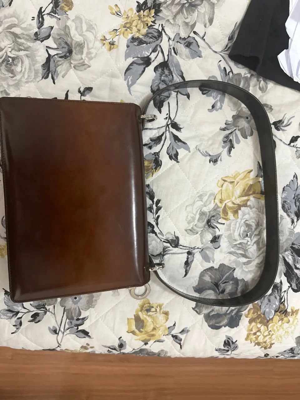 Bolsa de Ombro Marrom Salvatore Ferragamo  - Foto 2