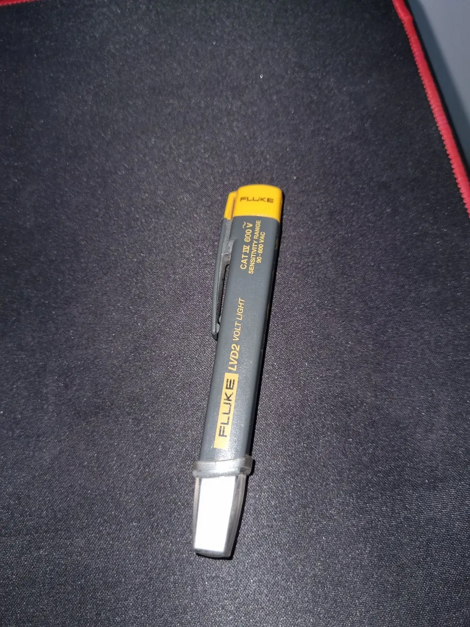 Detector de Tensão Fluke LVD2 Volt Light