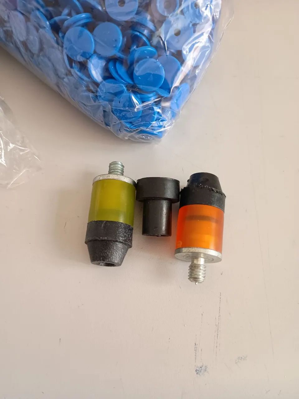 Botão Rita's número 10  com 13 cores - Foto 3
