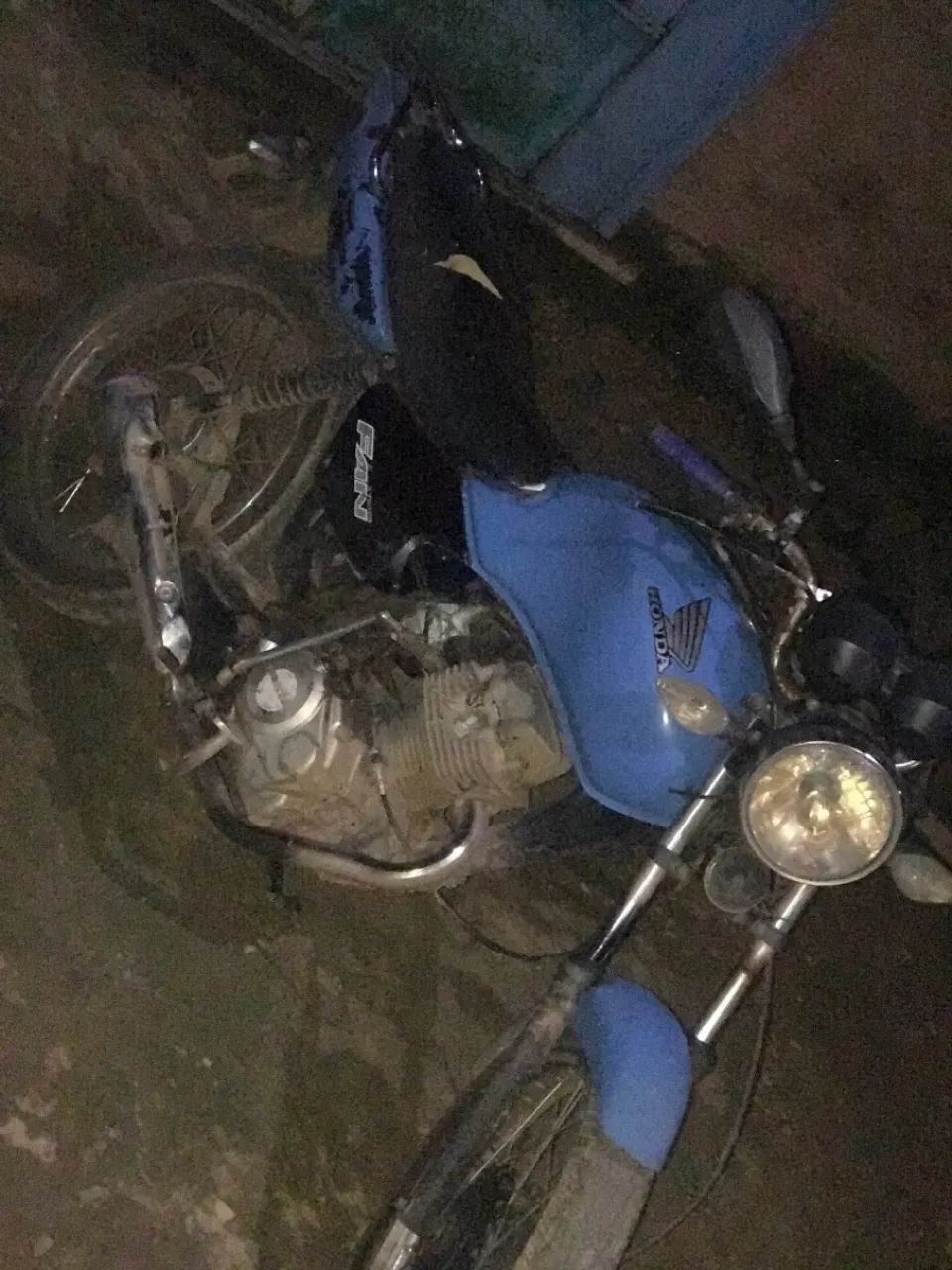 Moto fan 125 2008  - Foto 2