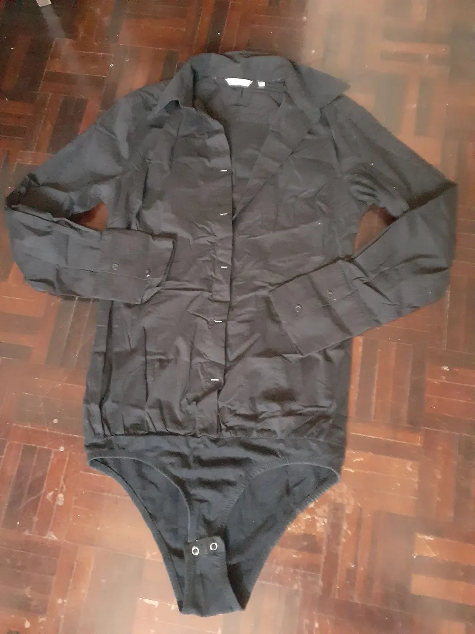 Body camisa preto elegante