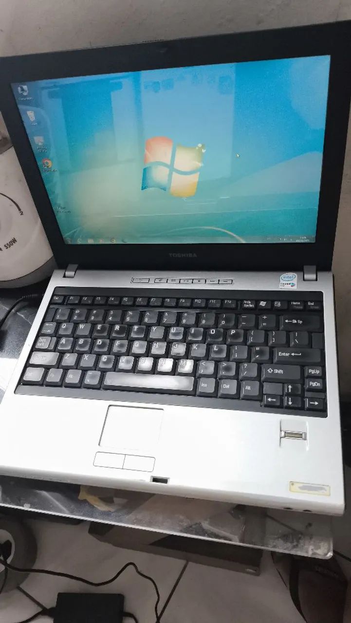 Notebook Toshiba satélite  - Foto 3