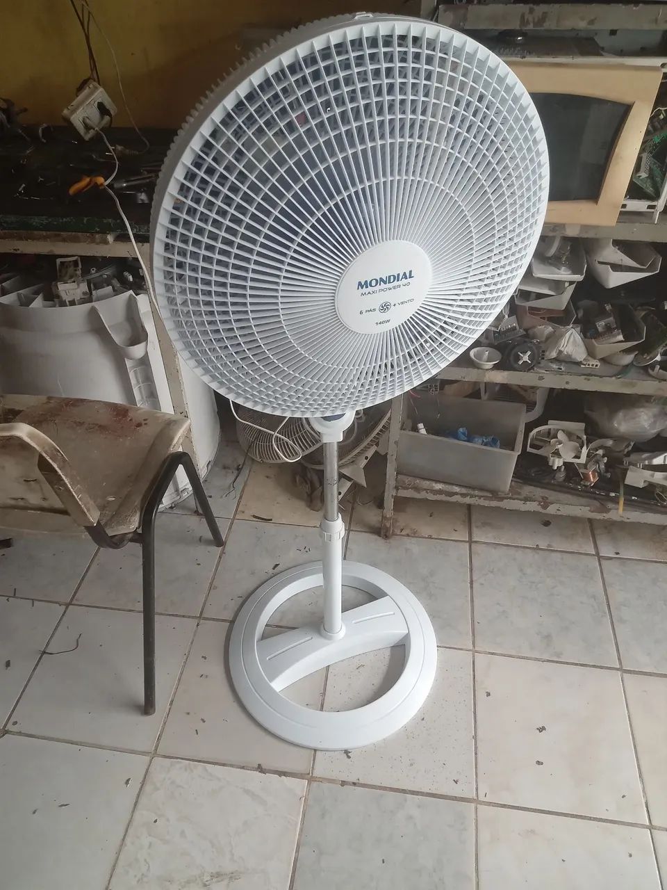Ventilador de Piso Mondial Maxi Power 40