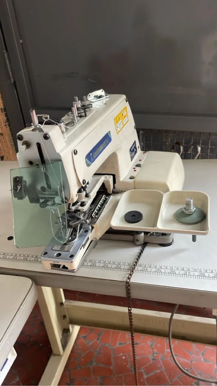 Máquina Botoneira Mecânica LM474 - Foto 2