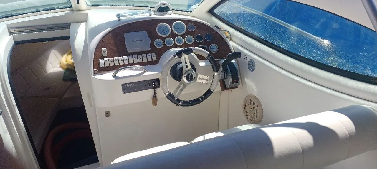 Lancha Real 26 cabinada 140 mil. Troco por jet-ski.  - Foto 11