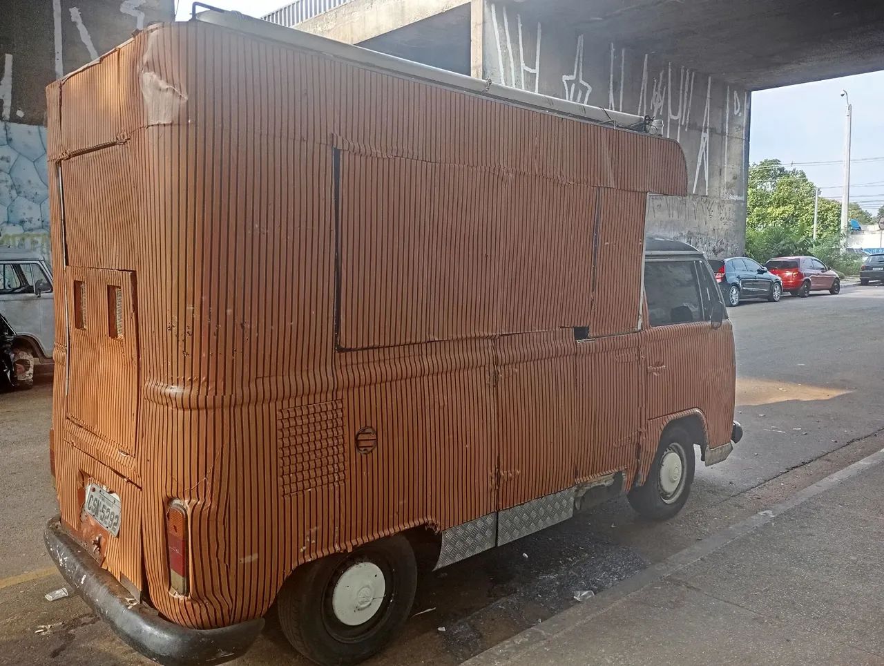 FOOD TRUCK PERUA ANO 90