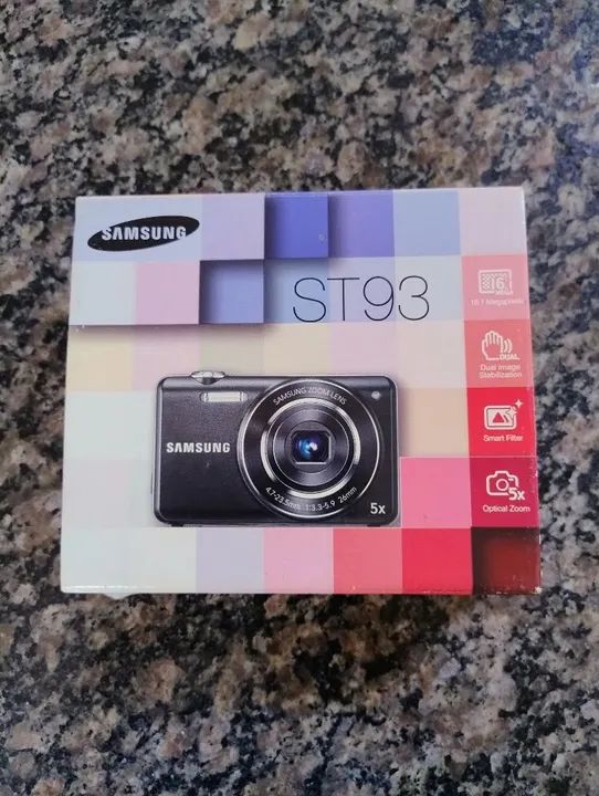 Câmera Digital Samsung ST93 5x Zoom