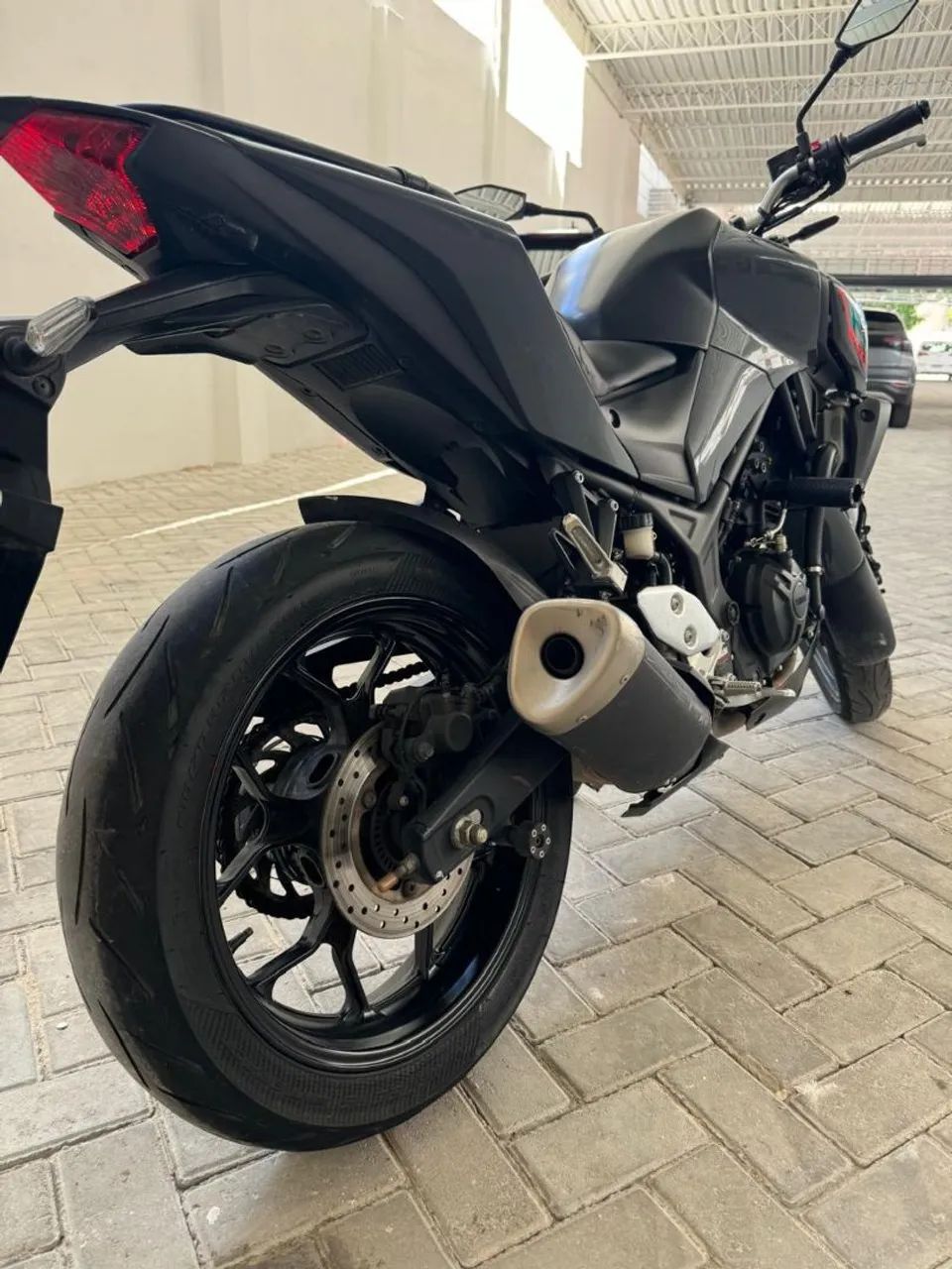 Yamaha MT 03 2023 - Foto 4