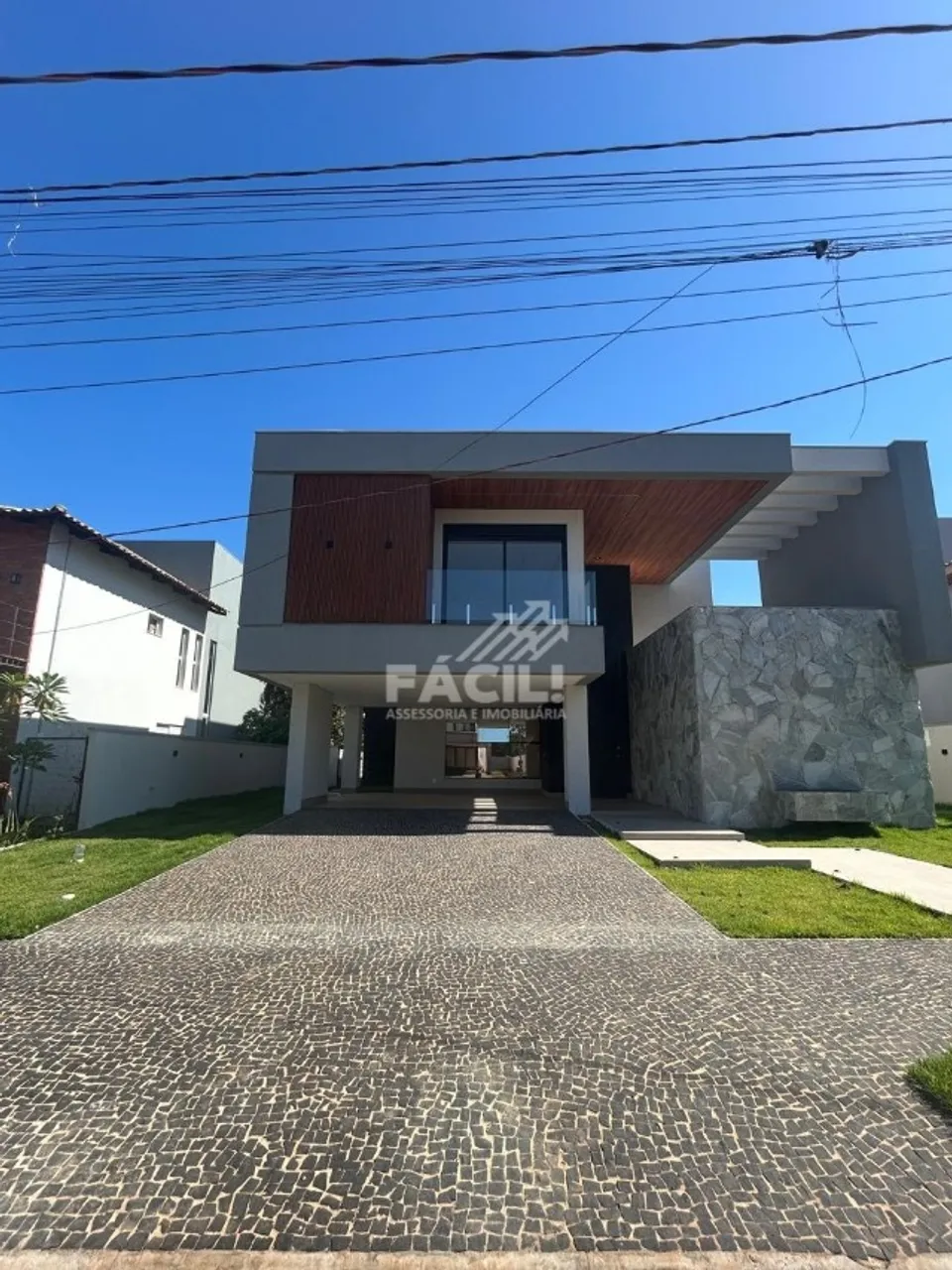 Aluga-se Sobrado 4 Suítes no Cond. Caribe Residenc