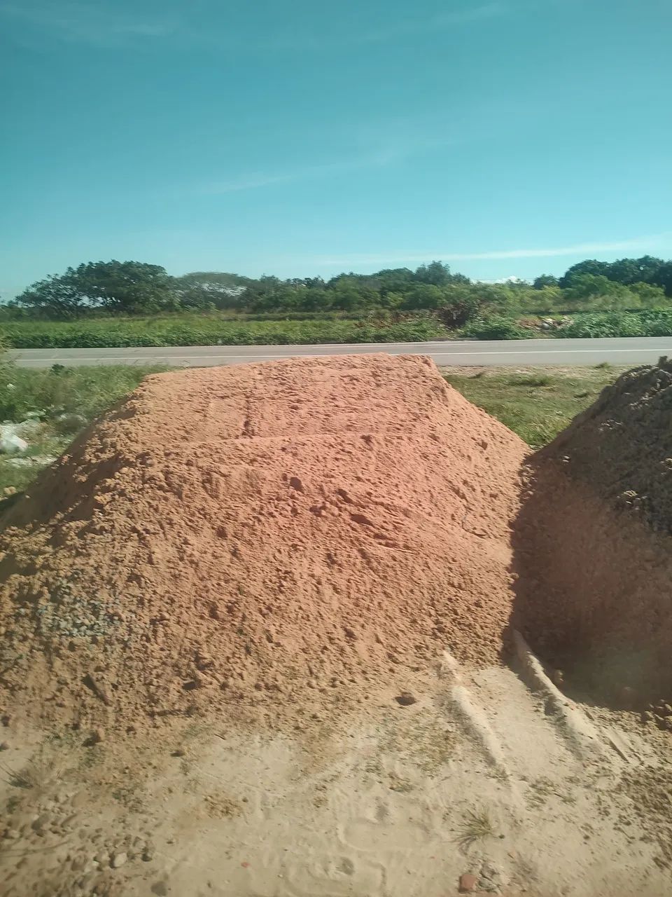 Areia grossa carrada 6m da boa - Foto 3