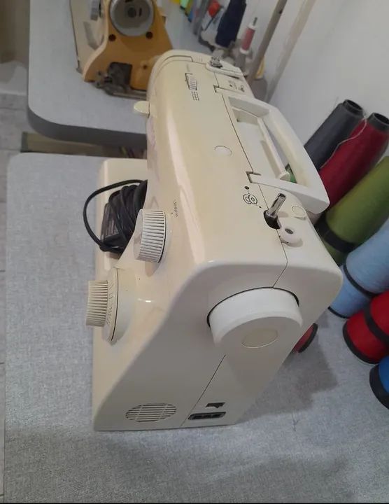 Máquina de Costura Industrial - Foto 3