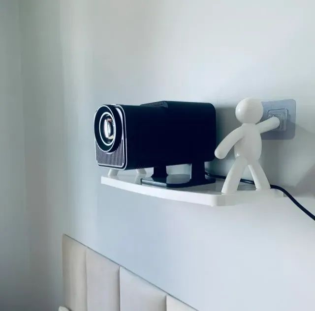 Projetor Android TV Box Integrada Novo - Foto 2