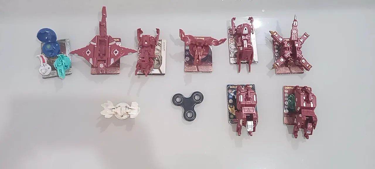 Bakugan Maxus Dragonoid 7 em 1 + 8 cartas Bakugan + 4 bakugans + 1 hand spinner - Foto 4