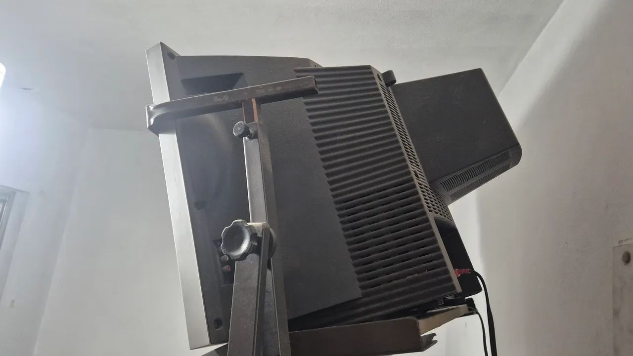 TV LG - FLATON - 29 Polegadas com controle remoto  - Foto 3