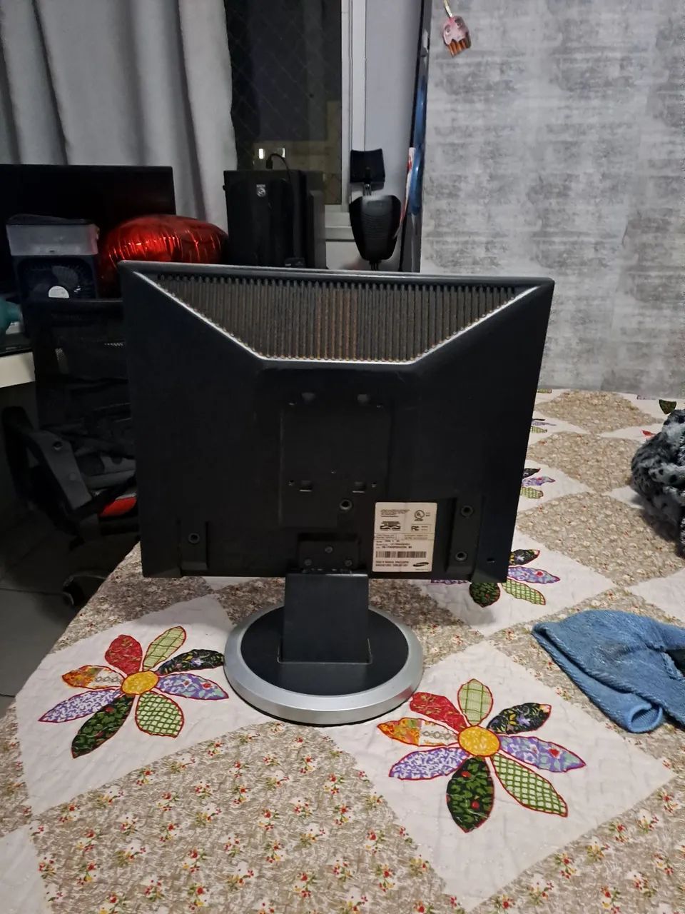 Old Samsung Monitor64739263597058122