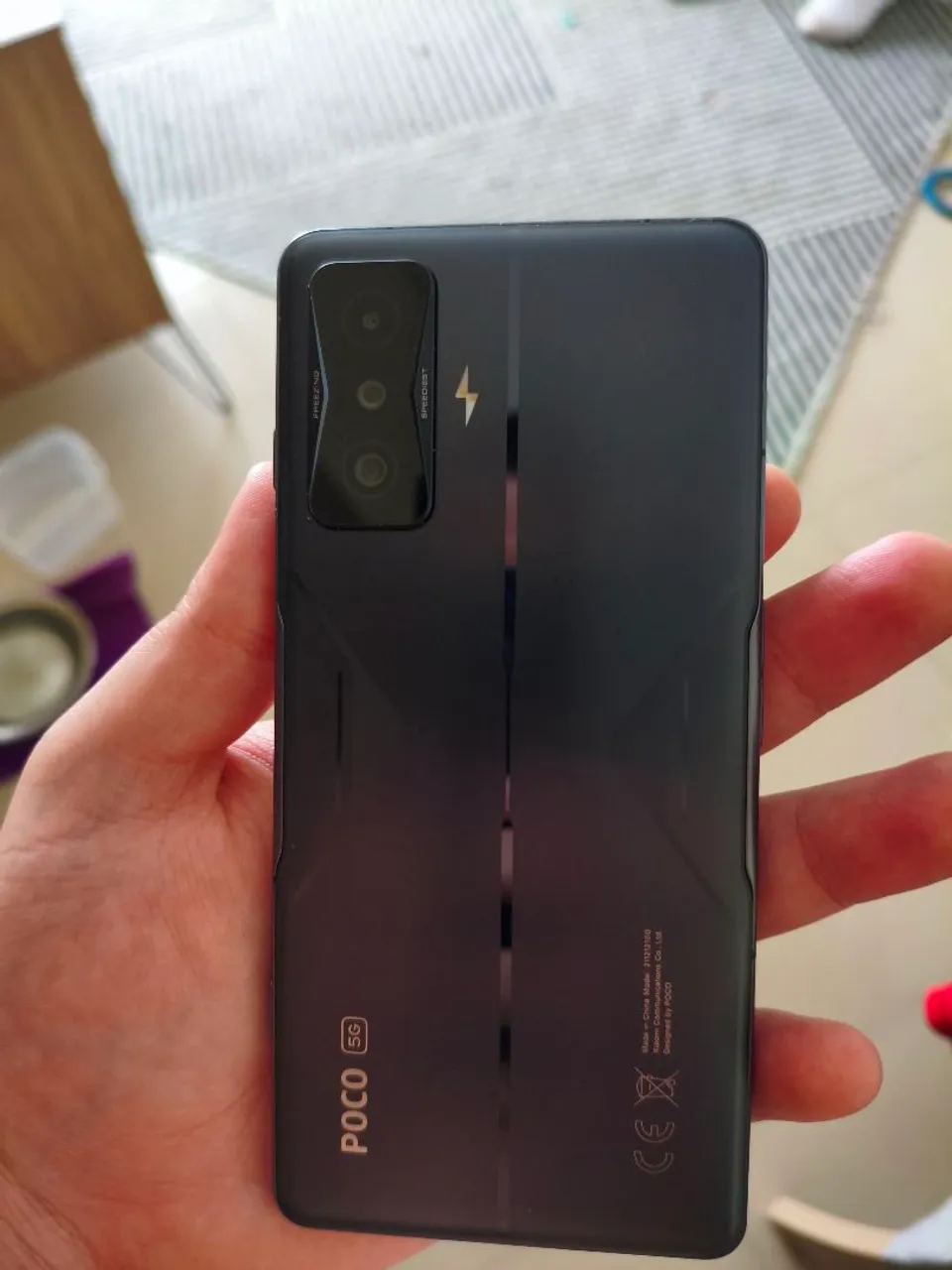 Celular gamer poco F4 GT