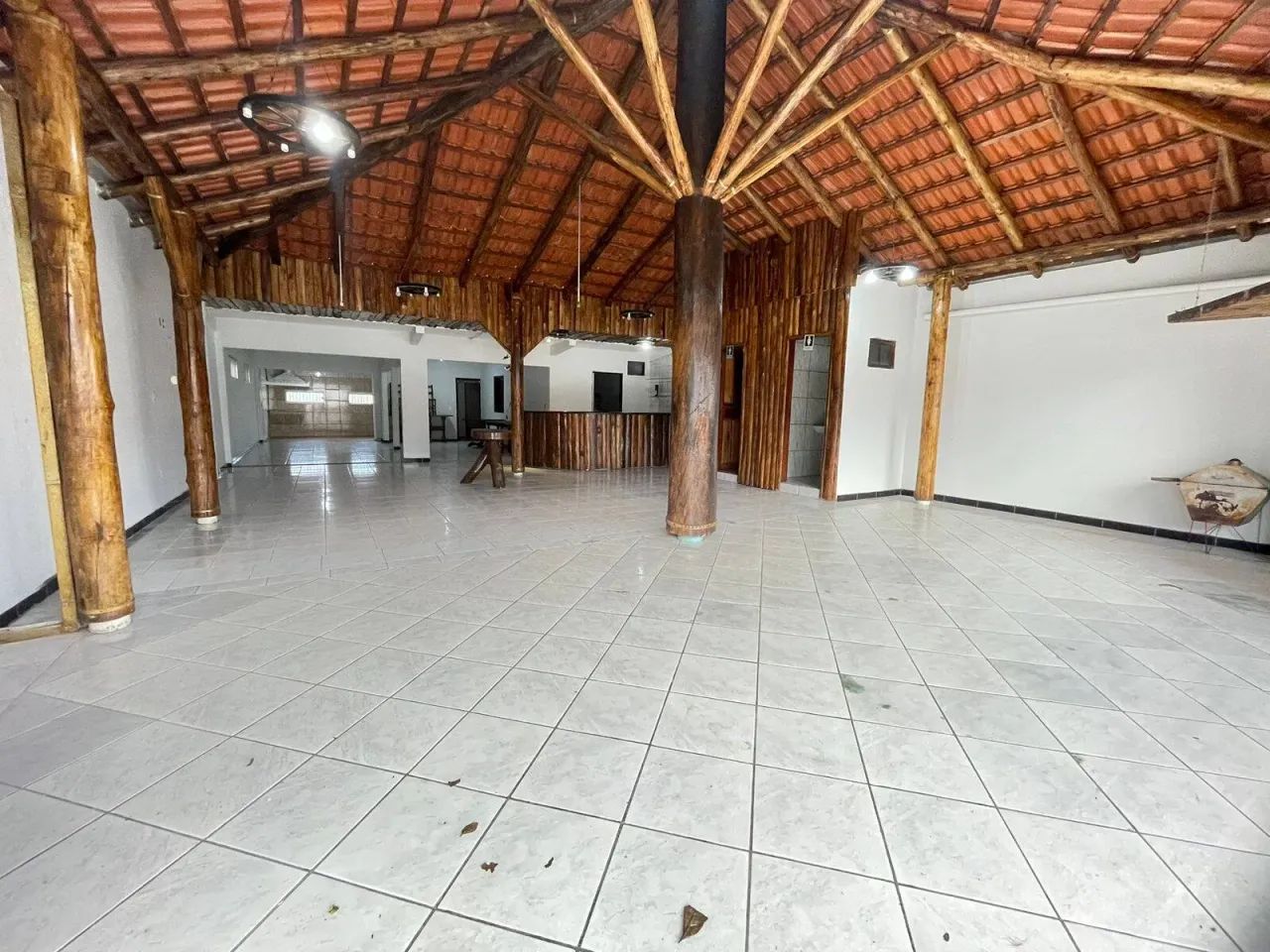 Imóvel com 3 dormitórios, 209m, à venda em Balneário Barra do Sul - Centro - Foto 3