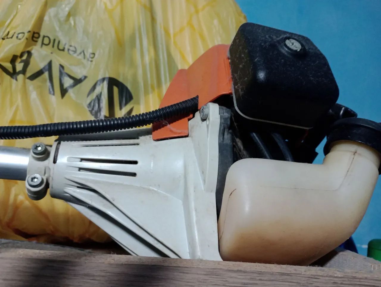 Roçadeira a gasolina