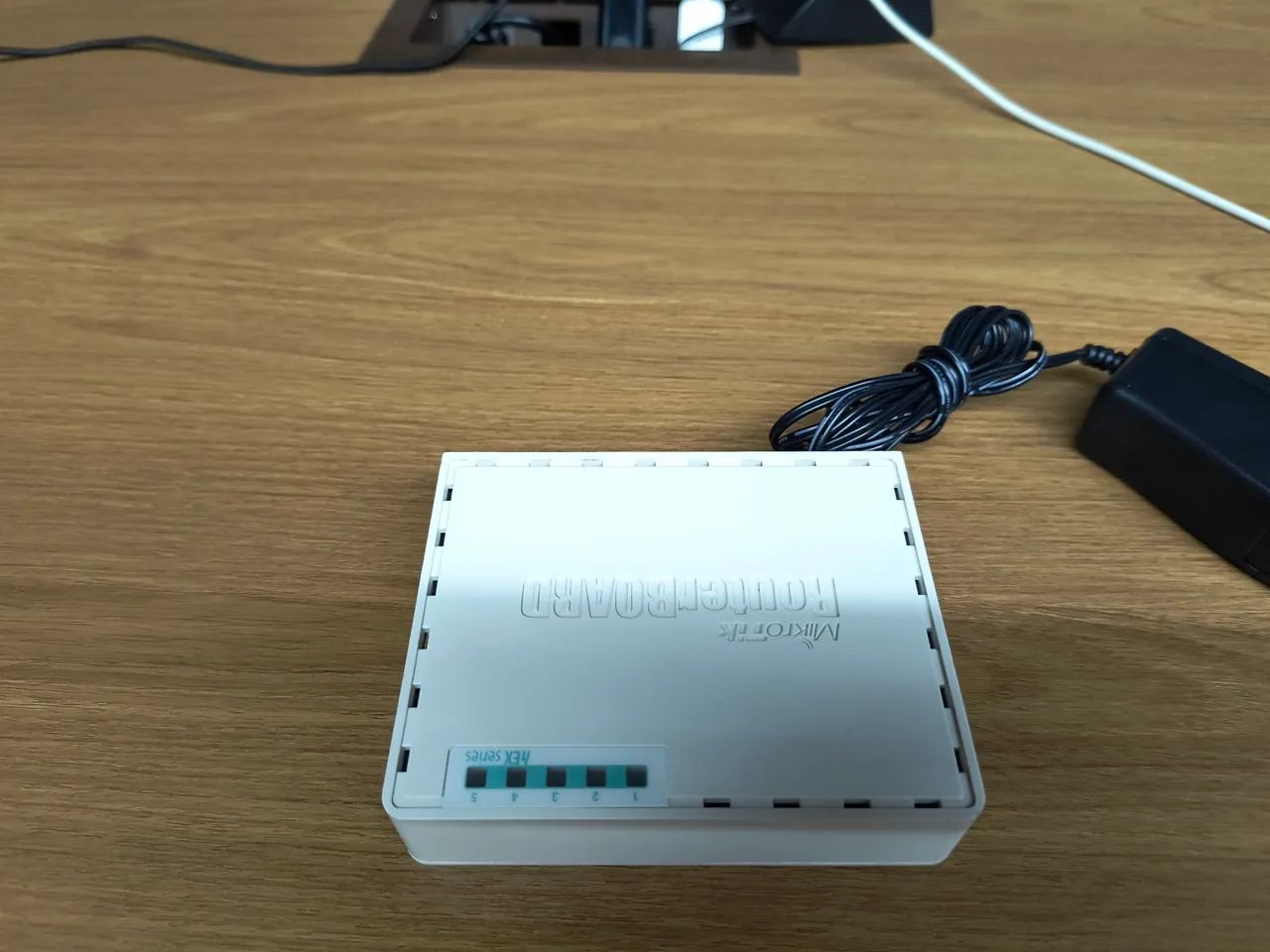 Mikrotik 750Gr3 Gigabit 