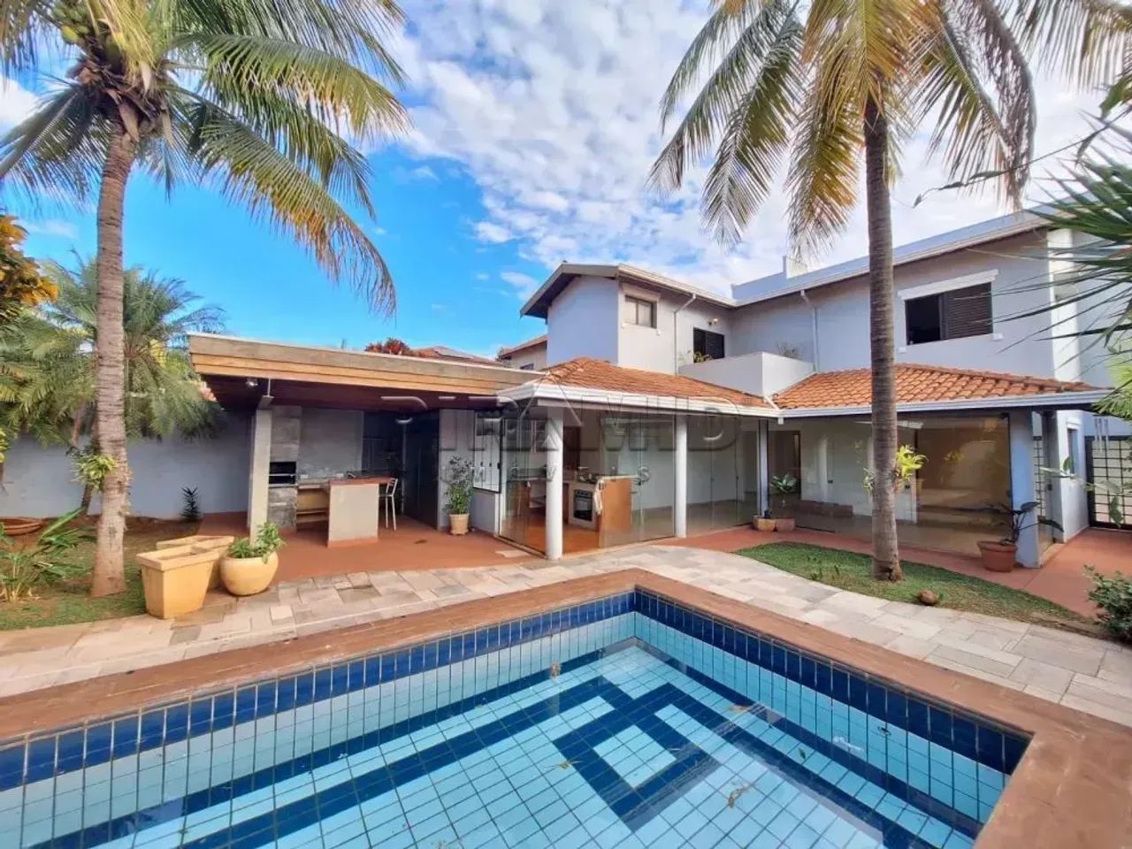 Casa em condomínio fechado com 295m², Bonfim Paulista, Zona Sul em Ribeirão Preto/SP.