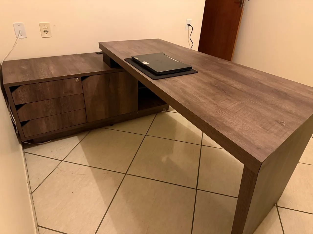 Mesa de Escritorio + Cadeira - Foto 2